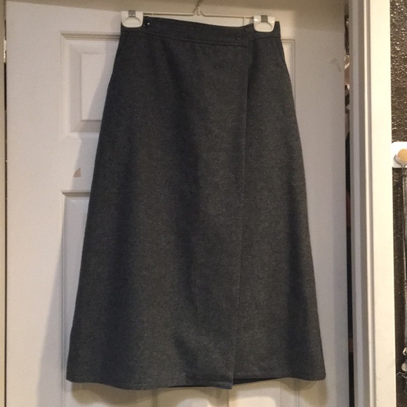 ♥️Wool Skirt♥️ - Picture 2 of 4